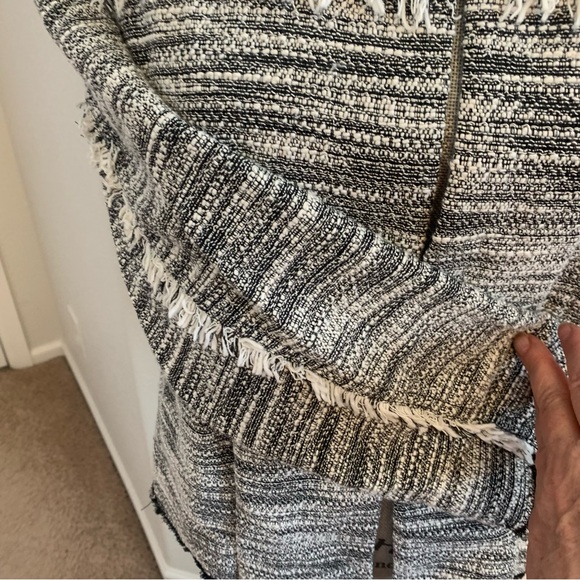 CHICO’S size 2 (size 12-14) blazer jacket unique yoke and fringe black and white - Picture 2 of 12